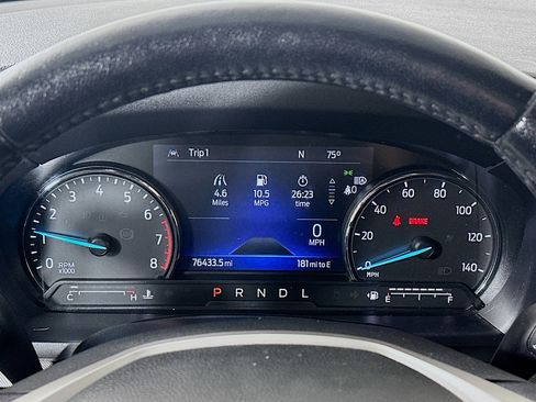Used 2022 Ford Explorer XLT w/ Equipment Group 202A AWD/4WD image 12