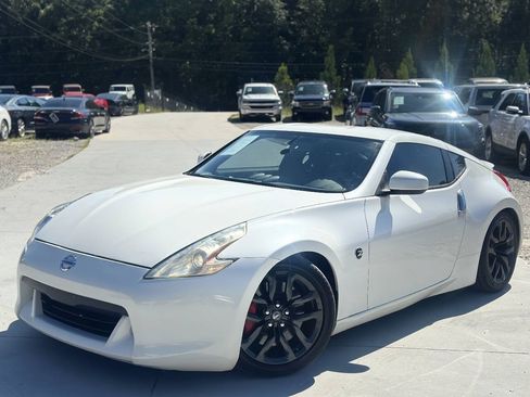 Used 2012 Nissan 370Z Coupe w/ Sport Pkg RWD image 3