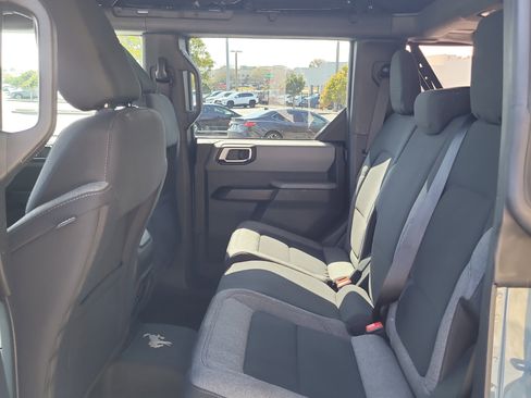 Used 2022 Ford Bronco Big Bend image 14