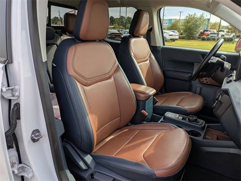 Used 2024 Ford Maverick Lariat image 32