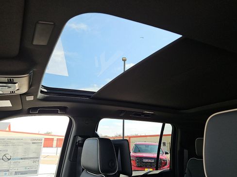 New 2026 GMC Yukon XL Elevation w/ Elevation Premium Package image 13