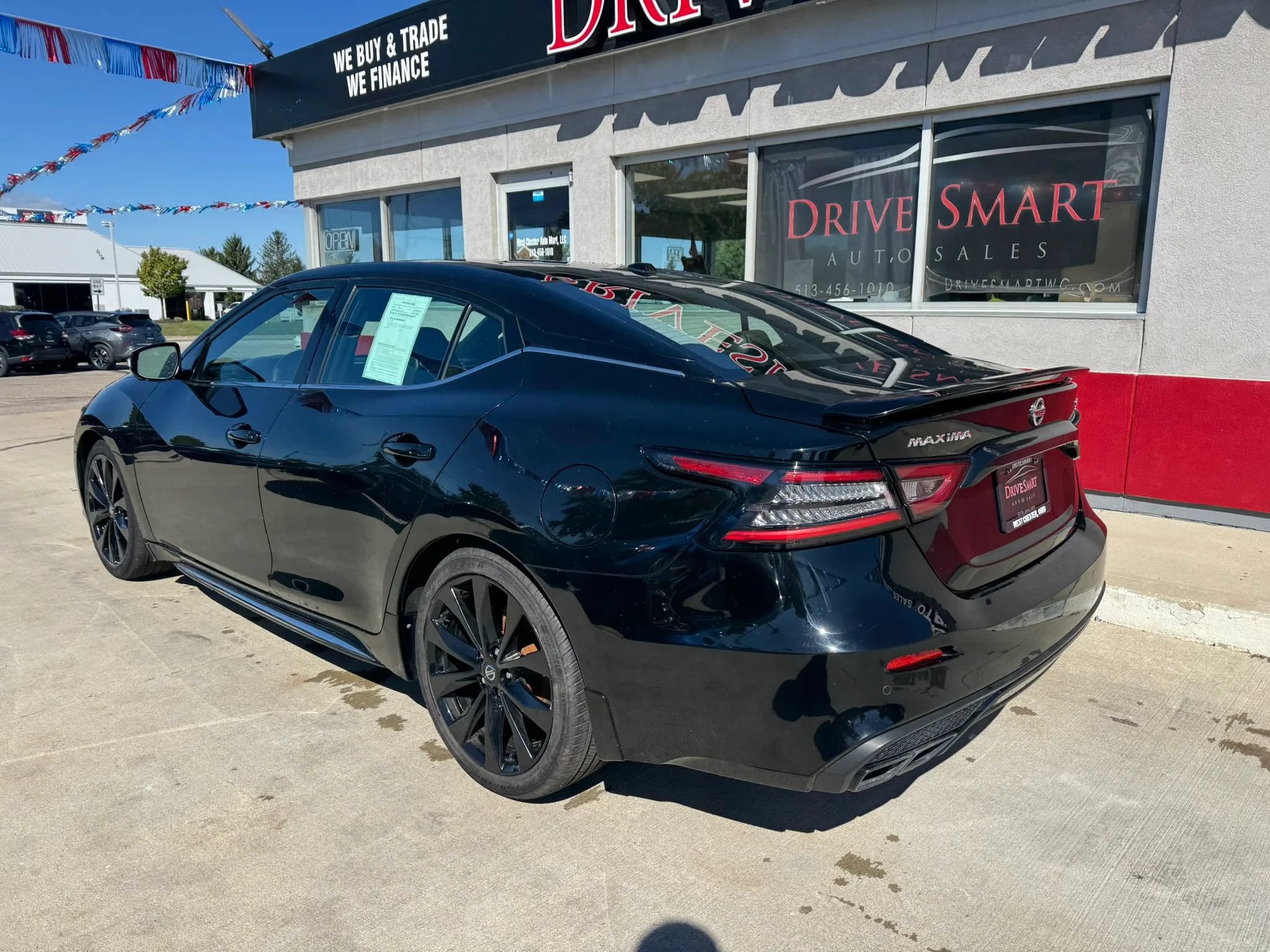 Used 2021 Nissan Maxima SR w/ Sport Mat Group FWD image 6