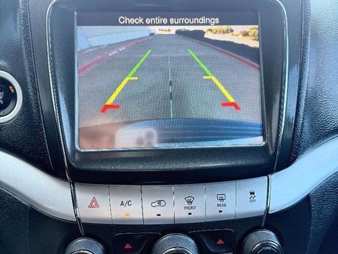 Used 2015 Dodge Journey R/T w/ Flexible Seating Group image 16