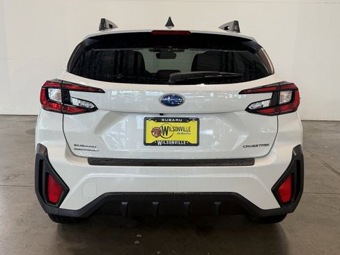 Used 2024 Subaru Crosstrek 2.0i Premium w/ Popular Package #4 image 5