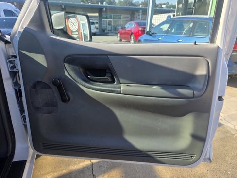 Used 2010 Ford Ranger XL image 11