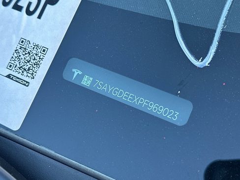 Used 2023 Tesla Model Y Long Range image 14