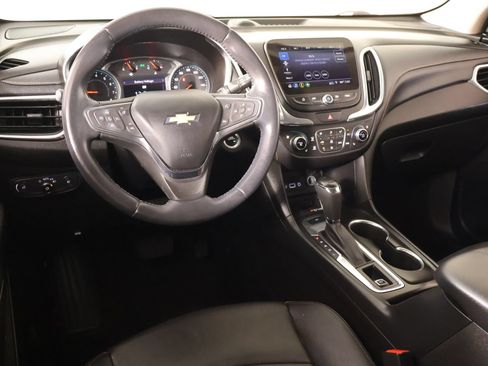 Used 2020 Chevrolet Equinox Premier AWD/4WD image 2