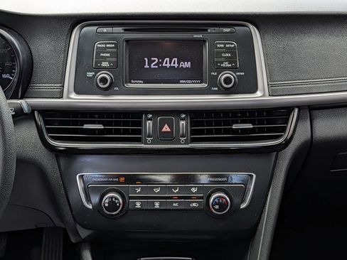 Used 2017 Kia Optima LX FWD image 16