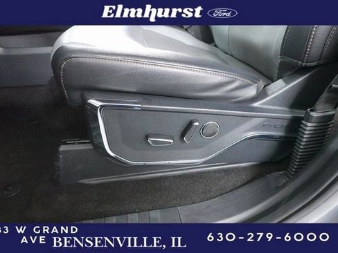 Used 2023 Ford F150 Lightning Lariat image 10