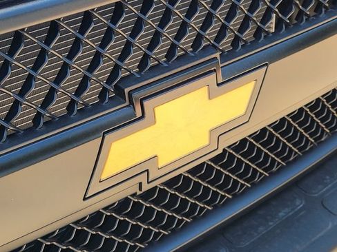New 2026 Chevrolet Express 3500 RWD image 8