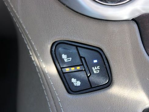 Used 2015 GMC Yukon SLT w/ Open Road Package RWD image 30