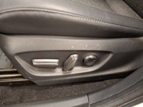 Used 2023 Toyota Crown XLE image 15