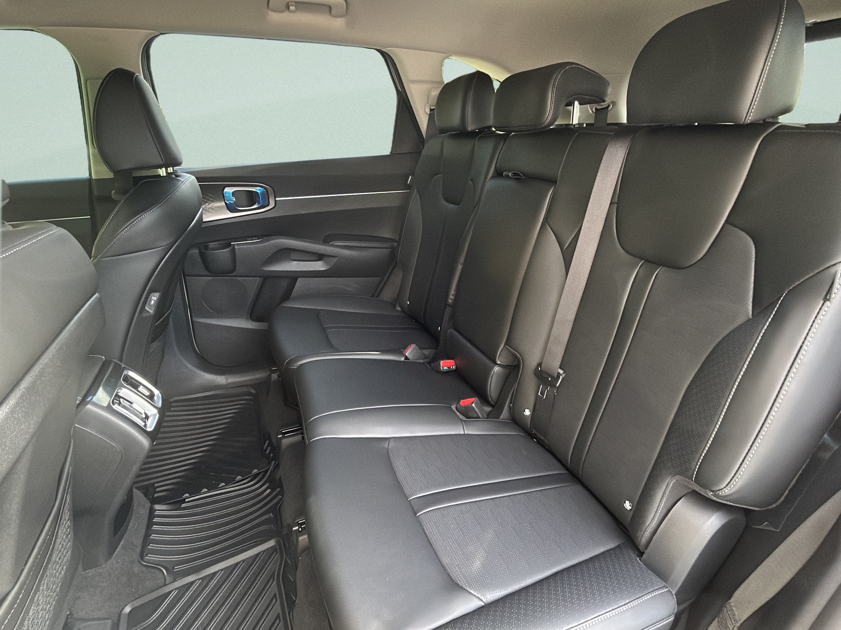 New 2026 Kia Sorento S FWD image 14