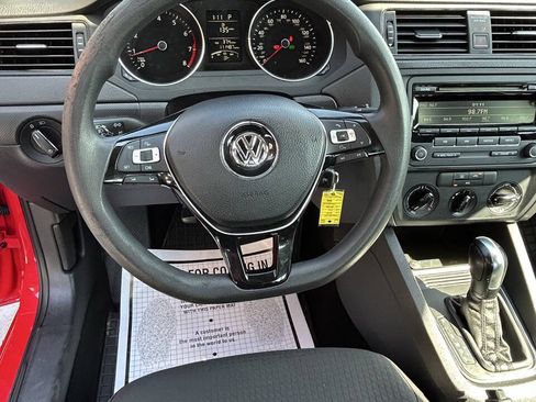 Used 2015 Volkswagen Jetta S FWD image 11