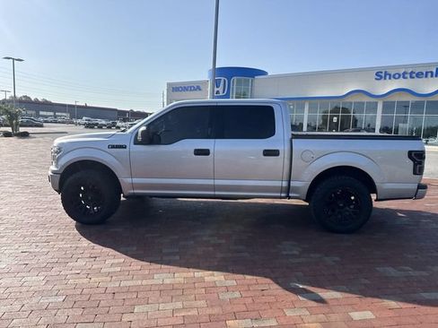 Used 2018 Ford F150 XLT RWD image 3