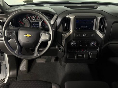 Used 2025 Chevrolet Silverado 1500 Custom AWD/4WD image 15