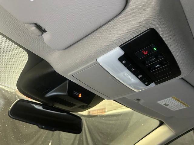 Used 2025 Nissan Rogue SL w/ Tech Package AWD/4WD image 32