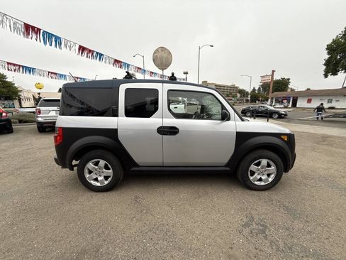 Used 2005 Honda Element EX image 12