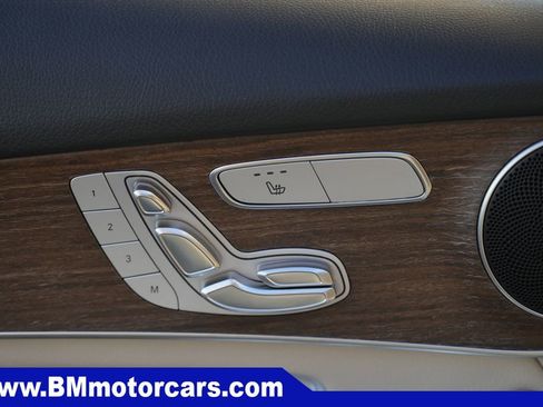 Used 2022 Mercedes-Benz GLC 300 4MATIC w/ Premium Package Lite image 23