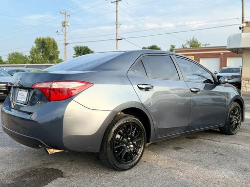 Used 2017 Toyota Corolla LE FWD image 3