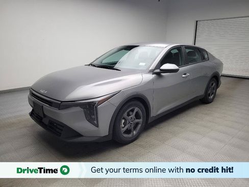 Used 2025 Kia K4 FWD image 1