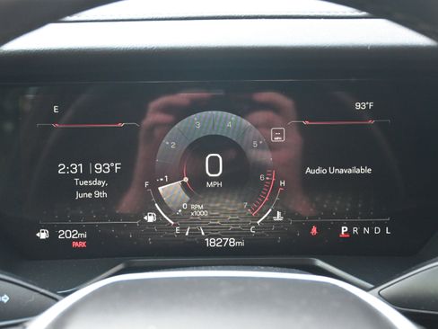 Used 2025 GMC Acadia Elevation FWD image 20