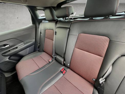 New 2026 Nissan Kicks SR w/ Interior Electronics Package FWD image 23