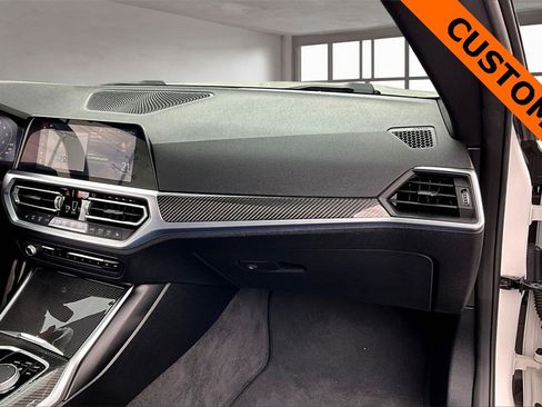 Used 2021 BMW M4 Competition w/ M Carbon Exterior Package image 17