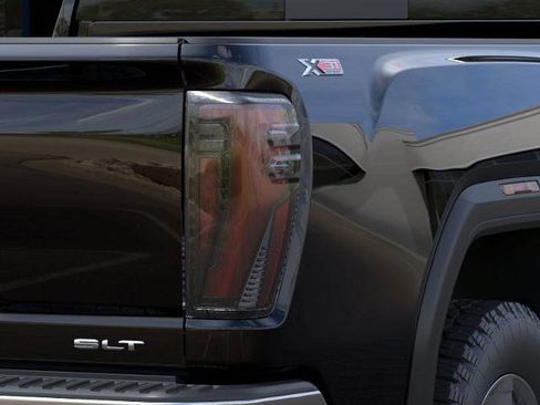 New 2026 GMC Sierra 3500 SLT w/ SLT Convenience Package image 29