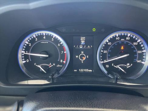 Used 2016 Toyota Highlander Limited FWD image 15