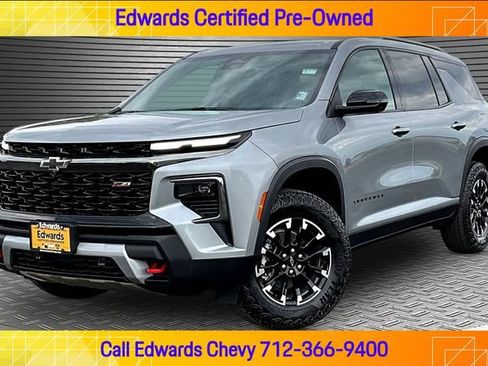 Used 2026 Chevrolet Traverse Z71 w/ Driver Confidence Package AWD/4WD image 1