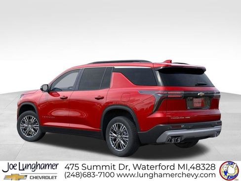 New 2026 Chevrolet Traverse LT w/ LPO, Floor Liner Package AWD/4WD image 3