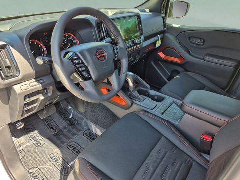 New 2026 Nissan Frontier Pro-X w/ Pro-X Convenience Package RWD image 18