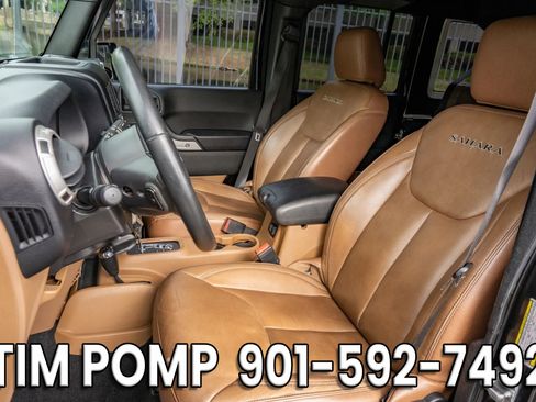 Used 2017 Jeep Wrangler Unlimited Sahara w/ Max Tow Package AWD/4WD image 11