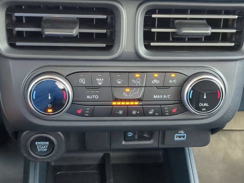 Used 2024 Ford Maverick Lariat w/ Black Appearance Package FWD image 25