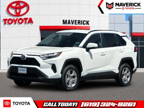 Used 2025 Toyota RAV4 XLE FWD image 1