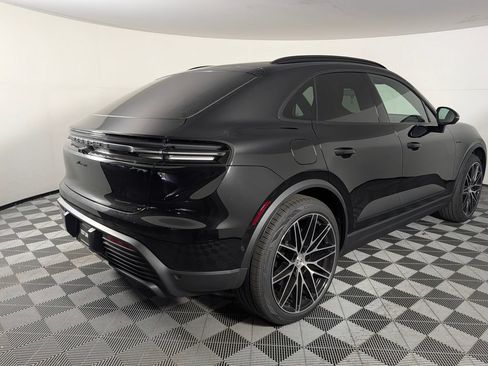 New 2026 Porsche Macan Electric RWD image 7