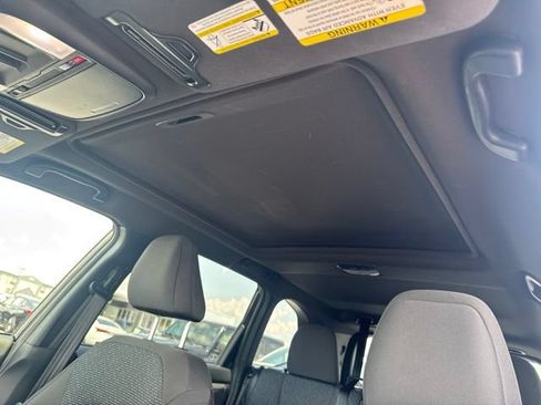 Used 2025 Subaru Forester Premium AWD/4WD image 18