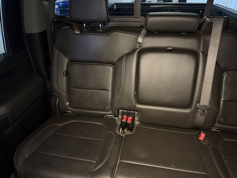 Used 2020 Chevrolet Silverado 2500 LTZ w/ LTZ Convenience Package AWD/4WD image 7