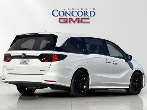 Used 2023 Honda Odyssey Sport image 4