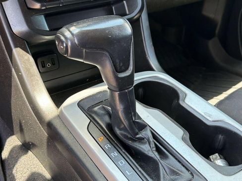 Used 2019 Chevrolet Colorado LT w/ LT Convenience Package RWD image 17