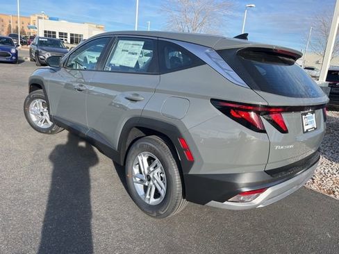 New 2026 Hyundai Tucson SE image 3