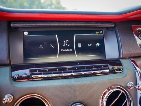 Used 2019 Rolls-Royce Cullinan AWD/4WD image 12