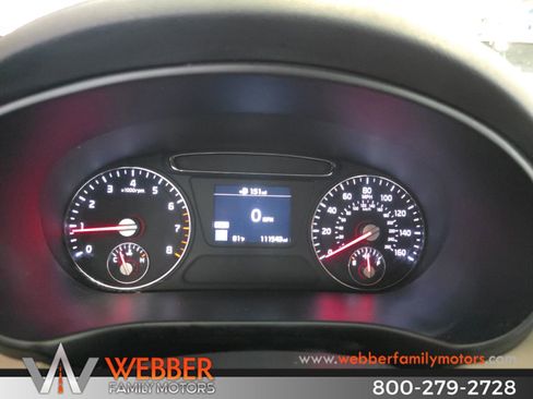 Used 2019 Kia Sorento AWD V6 image 25