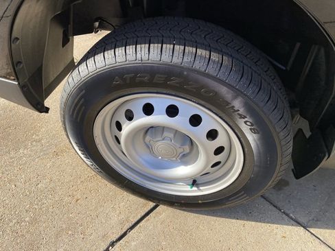 Used 2022 Ford Maverick XL image 30