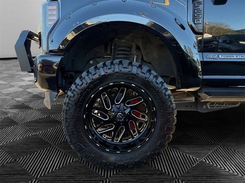 Used 2019 Ford F250 Lariat w/ Lariat Ultimate Package image 14