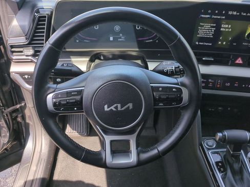 Certified 2023 Kia Sportage EX FWD image 11