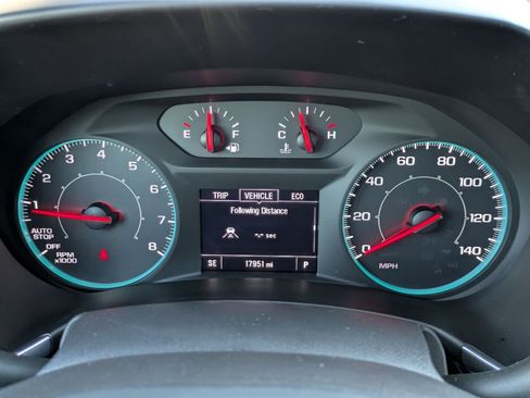 Used 2023 Chevrolet Equinox LS FWD image 17