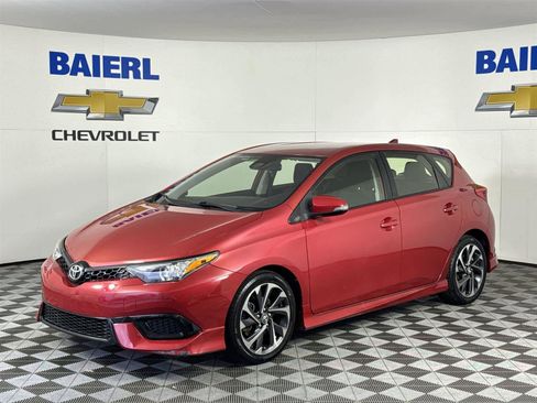 Used 2018 Toyota Corolla iM image 1