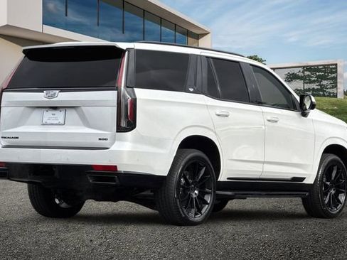 Certified 2024 Cadillac Escalade Sport image 4